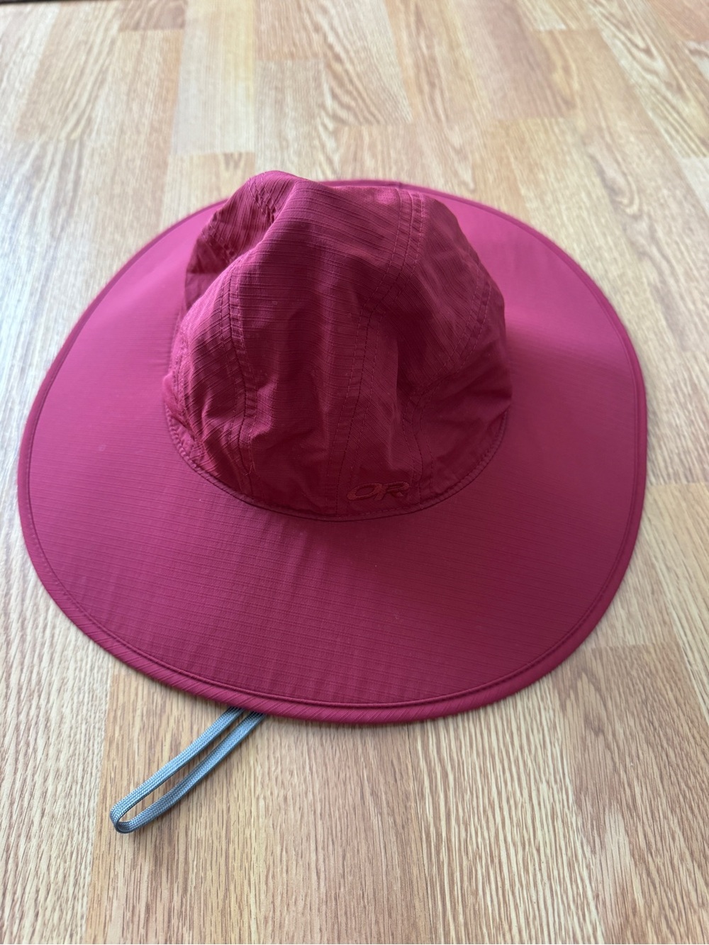 Outdoor Research Wide-Brim Sun Hat in Berry Red